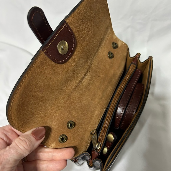 Patricia Nash Torri Kent Countryside Navy Crossbody - Picture 10 of 10